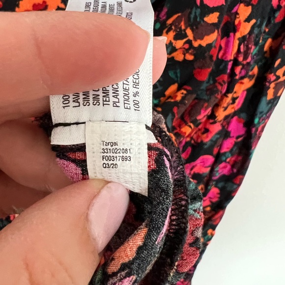 Wild Fable Women’s Long Sleeve Floral Top - Size Large - Picture 6 of 7